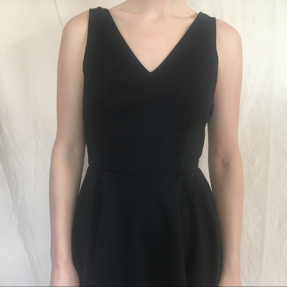 Miami V Neck Sleeveless Black A Line Mini Dress Size XS Faux Leather - Picture 3 of 10